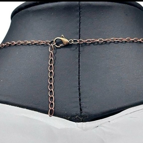 Handmade Tree of Life
Pendant Necklace Unisex
18" Turquoise Copper Wire-Wrapped - Picture 8 of 8